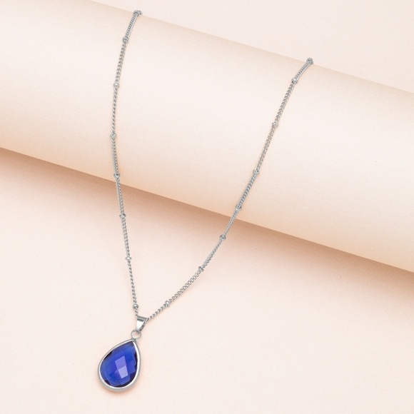 💖  Silvertone Teardrop Faceted Birthstone Pendant Necklace - Picture 9 of 11